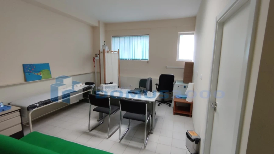 Loja para Arrendamento em Nossa Senhora da Conceição, São Pedro e São Dinis Foto 8