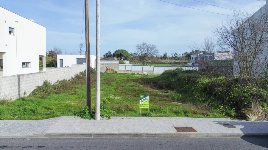 Terreno para Venda em Castelo Branco Foto 2