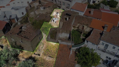 Moradia T0 para Venda em Cebolais de Cima e Retaxo