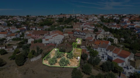 Moradia T0 para Venda em Cebolais de Cima e Retaxo