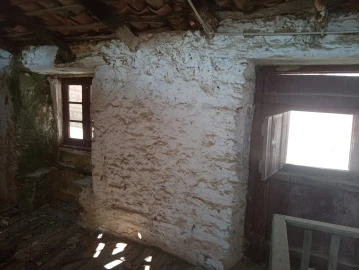 Moradia T0 para Venda em Cebolais de Cima e Retaxo