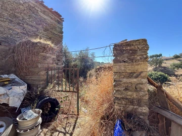 Moradia T0 para Venda em Cebolais de Cima e Retaxo
