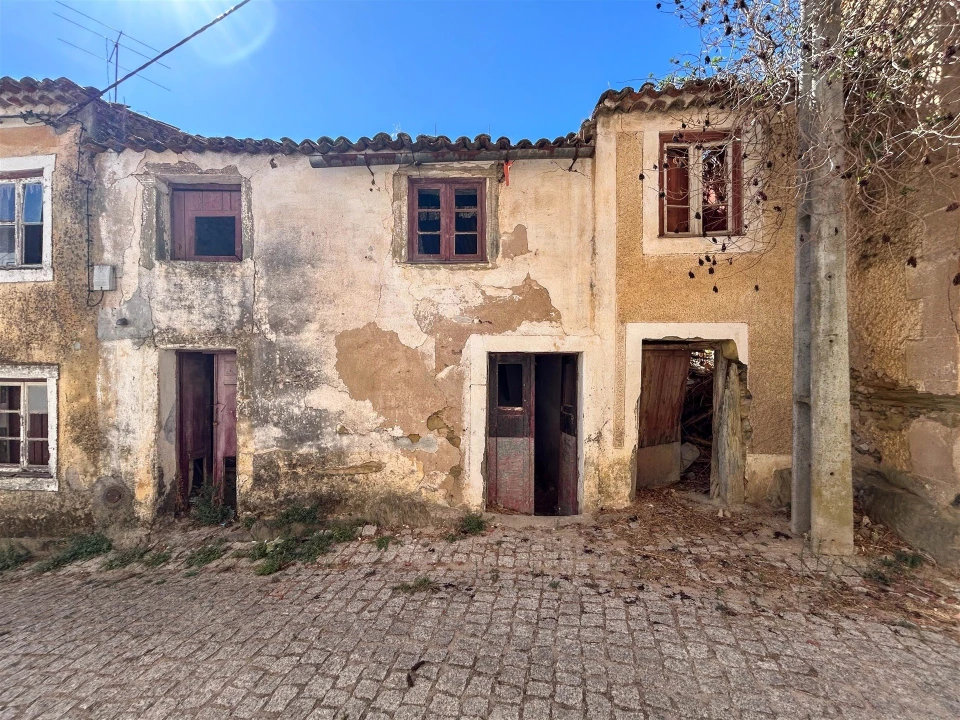 Moradia T0 para Venda em Cebolais de Cima e Retaxo Foto 58