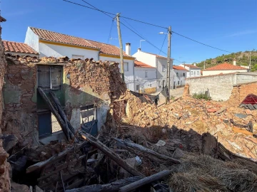 Moradia T5 para Venda em Monforte da Beira