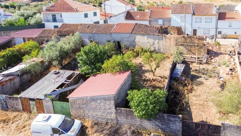 Moradia T5 para Venda em Monforte da Beira