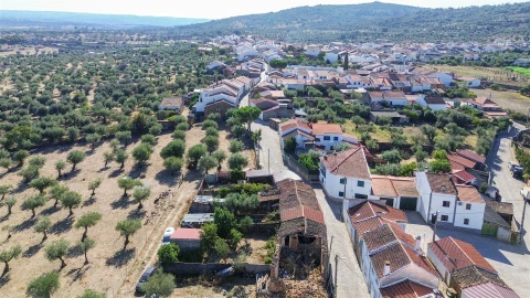Moradia T5 para Venda em Monforte da Beira