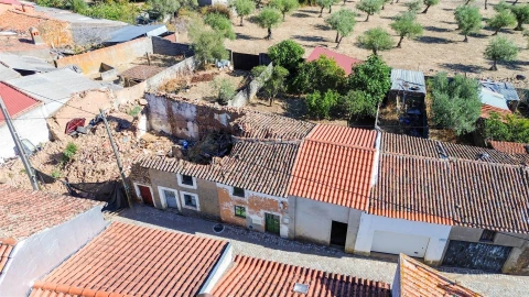 Moradia T5 para Venda em Monforte da Beira