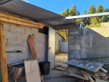 Quinta T1 para Venda em Póvoa de Rio de Moinhos e Cafede