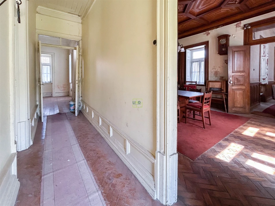 Moradia T9 para Venda em Tortosendo Foto 125