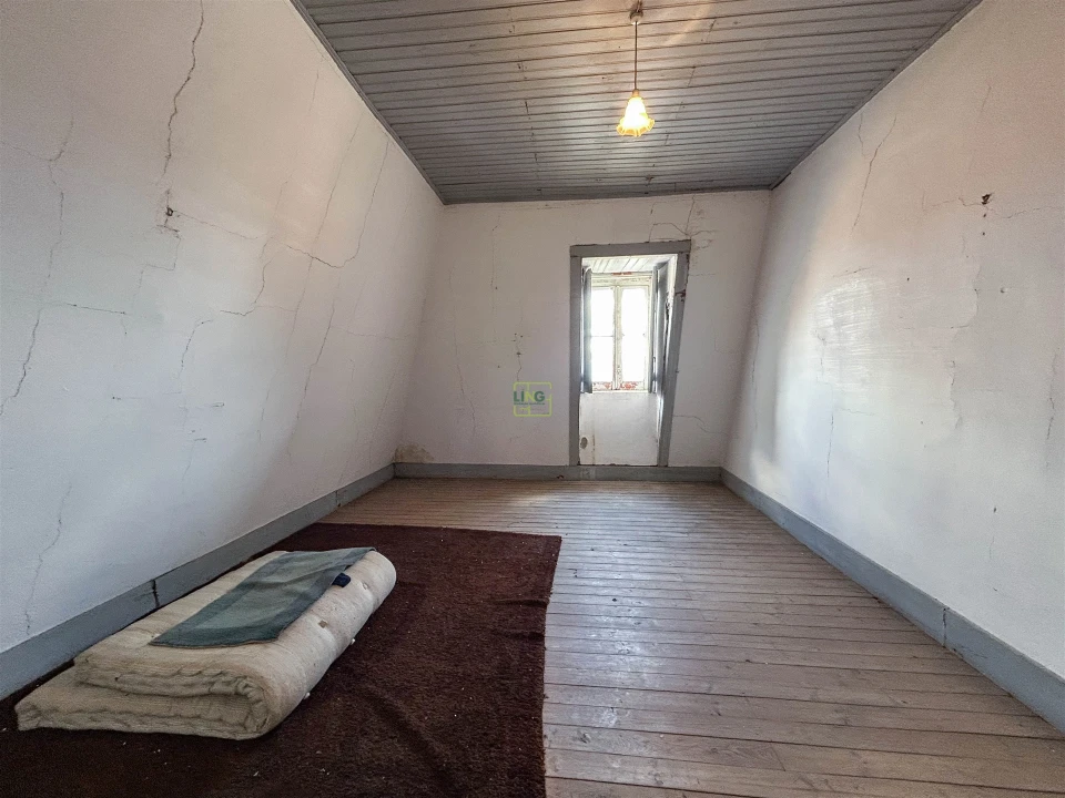 Moradia T9 para Venda em Tortosendo Foto 140