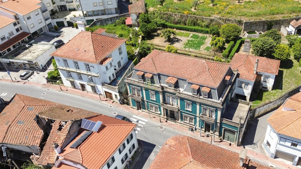 Moradia T9 para Venda em Tortosendo Foto 58