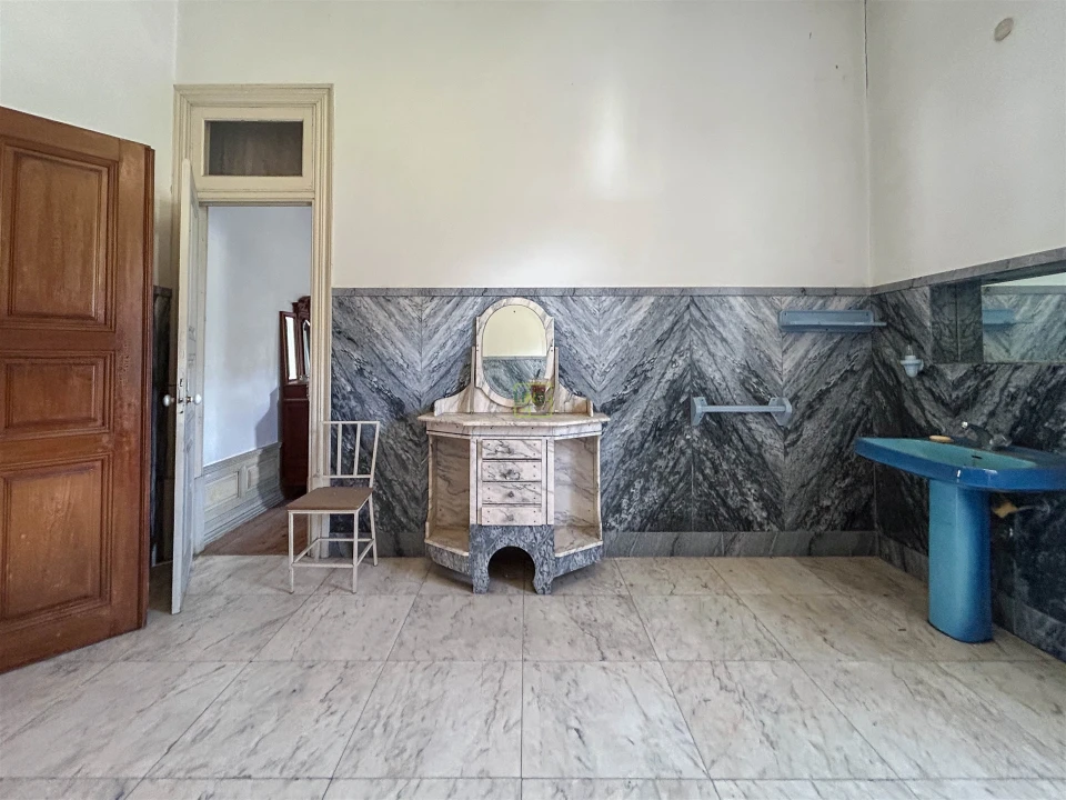 Moradia T9 para Venda em Tortosendo Foto 98