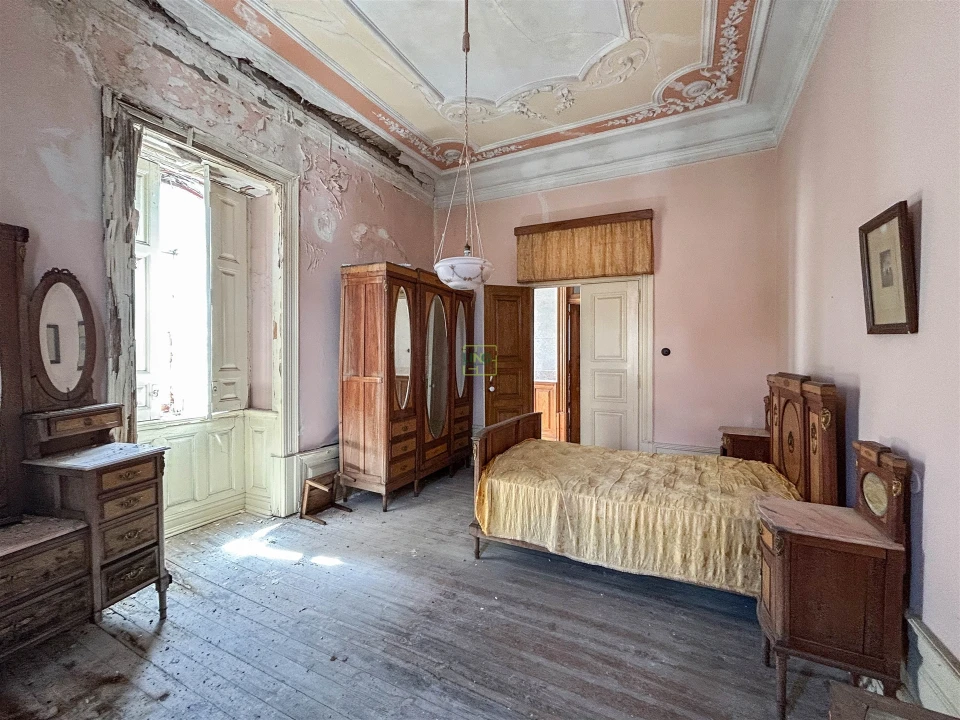 Moradia T9 para Venda em Tortosendo Foto 104