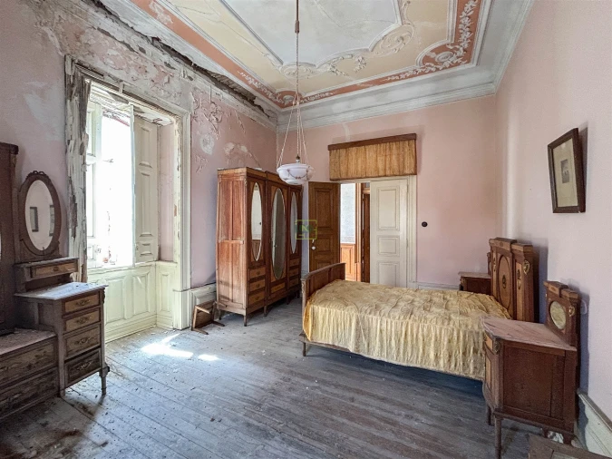 Moradia T12 para Venda em Tortosendo Foto 104