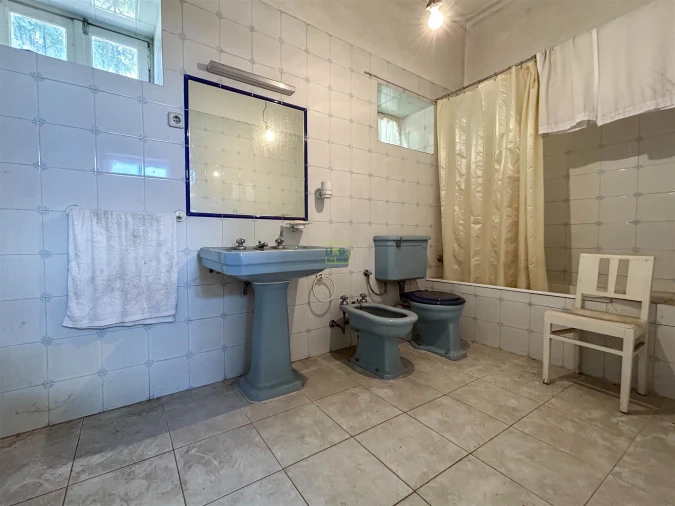 Moradia T12 para Venda em Tortosendo Foto 130