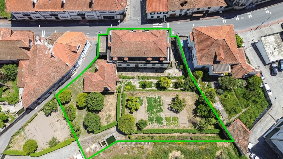 Moradia T12 para Venda em Tortosendo Foto 61