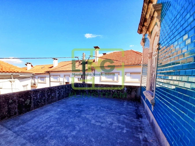 Moradia T12 para Venda em Tortosendo Foto 42