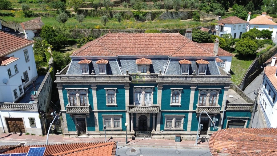 Moradia T12 para Venda em Tortosendo Foto 1