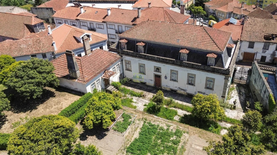 Moradia T12 para Venda em Tortosendo Foto 76