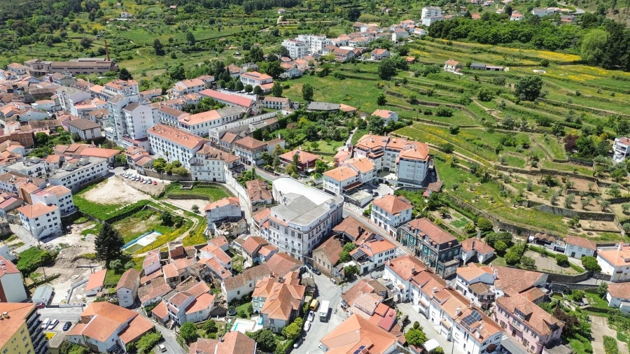 Moradia T12 para Venda em Tortosendo Foto 66