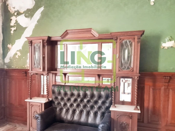 Moradia T12 para Venda em Tortosendo Foto 36