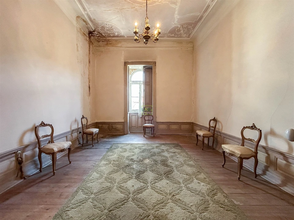 Moradia T9 para Venda em Tortosendo Foto 99