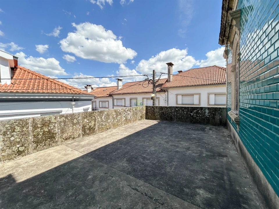 Moradia T9 para Venda em Tortosendo Foto 118