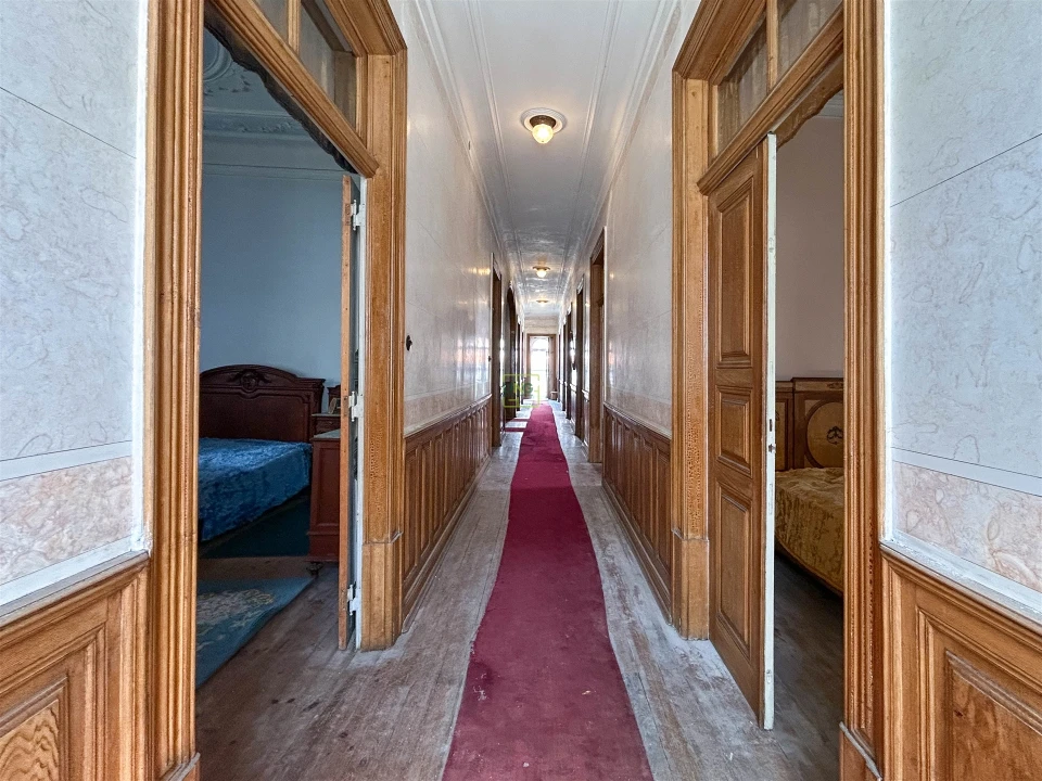 Moradia T9 para Venda em Tortosendo Foto 109