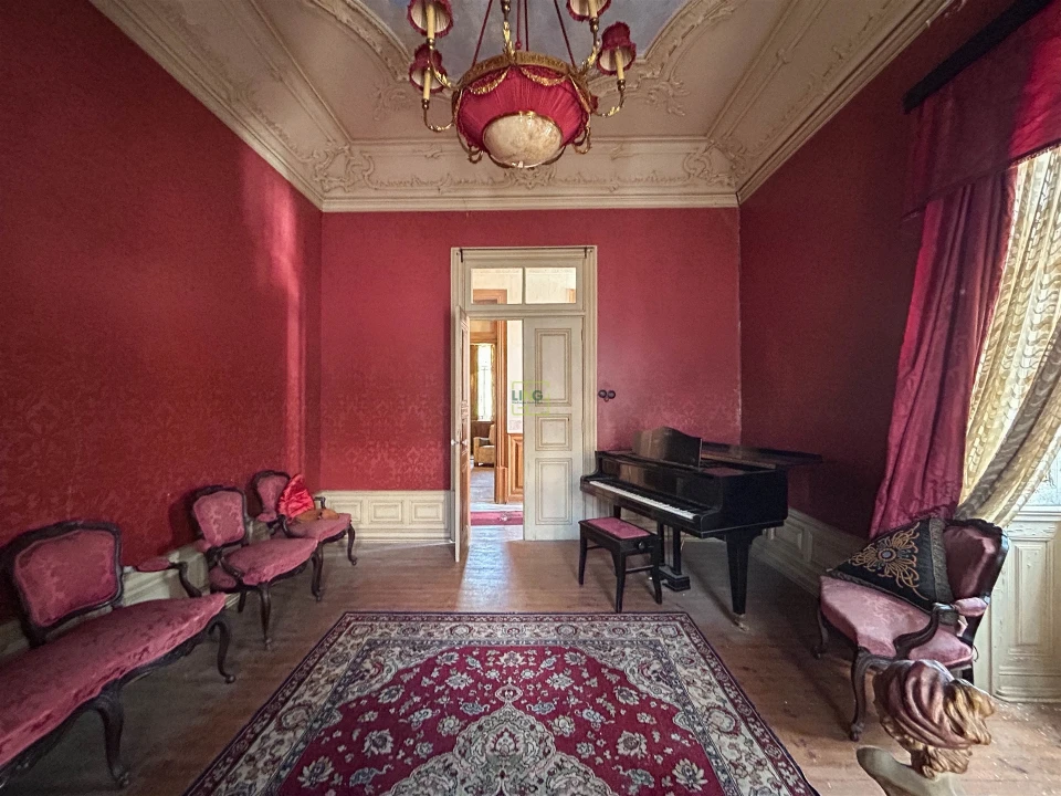 Moradia T9 para Venda em Tortosendo Foto 116