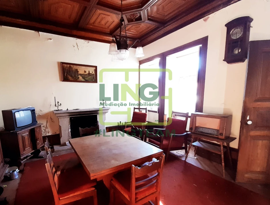 Moradia T9 para Venda em Tortosendo Foto 46