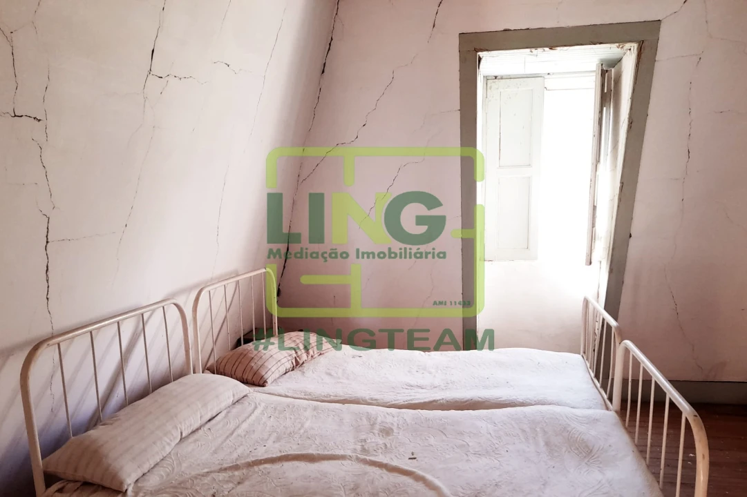 Moradia T9 para Venda em Tortosendo Foto 51