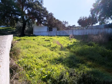 Terreno para Venda em Benquerenças