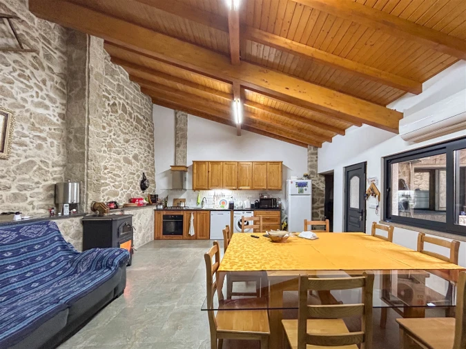 Moradia T3 para Venda em Aldeia do Bispo, Águas e Aldeia de João Pires Foto 9