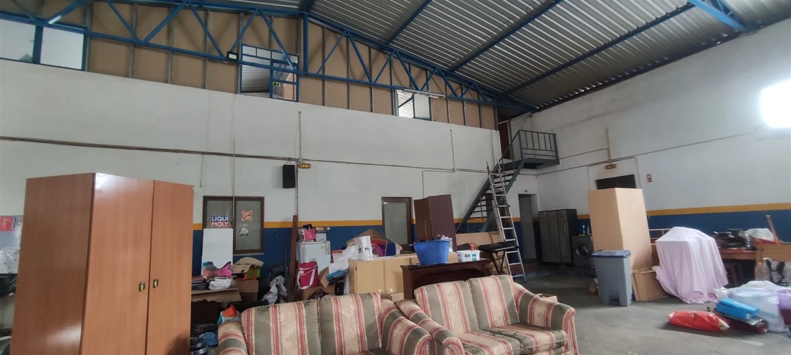 Armazém para Venda em Cebolais de Cima e Retaxo Foto 26