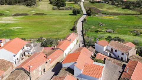 Moradia T3 para Venda em Vale de Prazeres e Mata da Rainha