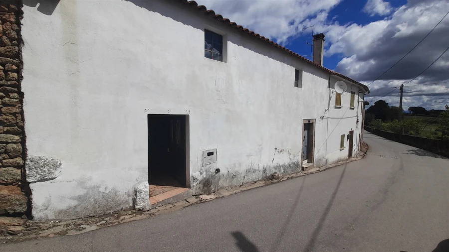 Moradia T3 para Venda em Vale de Prazeres e Mata da Rainha Foto 13