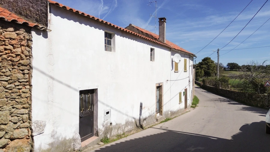 Moradia T3 para Venda em Vale de Prazeres e Mata da Rainha