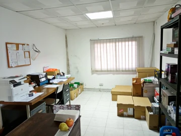 Loja para Venda em Escalos de Cima e Lousa