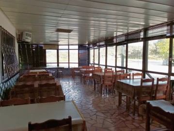 Loja para Venda em Escalos de Cima e Lousa