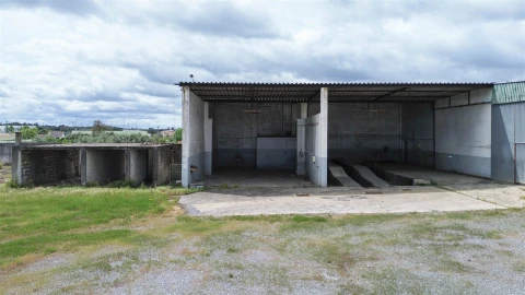 Armazém para Arrendamento em Alcains