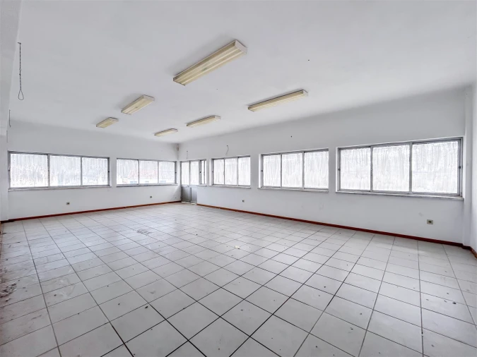 Armazém para Arrendamento em Alcains Foto 48