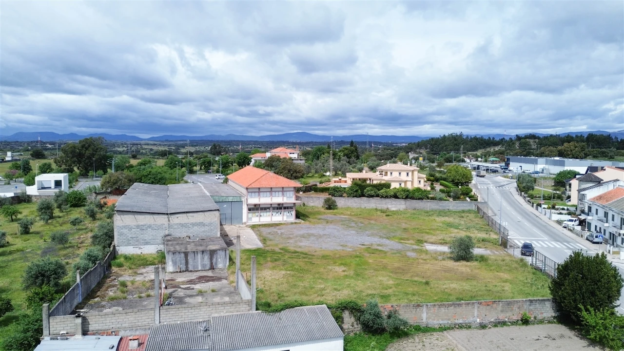 Armazém para Arrendamento em Alcains Foto 63