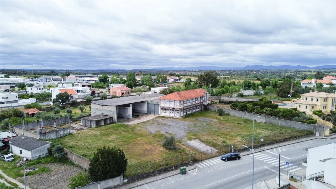 Armazém para Arrendamento em Alcains Foto 72