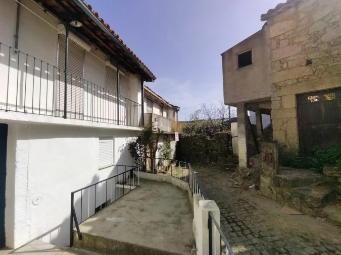 Moradia T2 para Venda em Tinalhas Foto 8