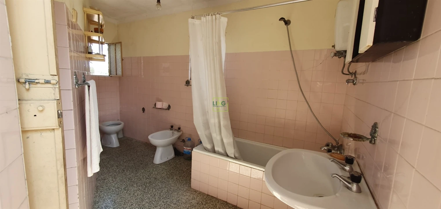 Moradia T4 para Venda em Póvoa de Rio de Moinhos e Cafede Foto 8