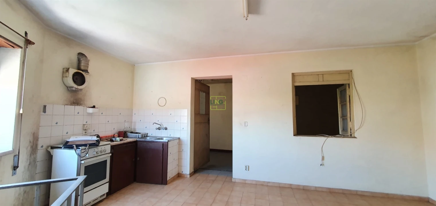 Moradia T4 para Venda em Póvoa de Rio de Moinhos e Cafede Foto 9