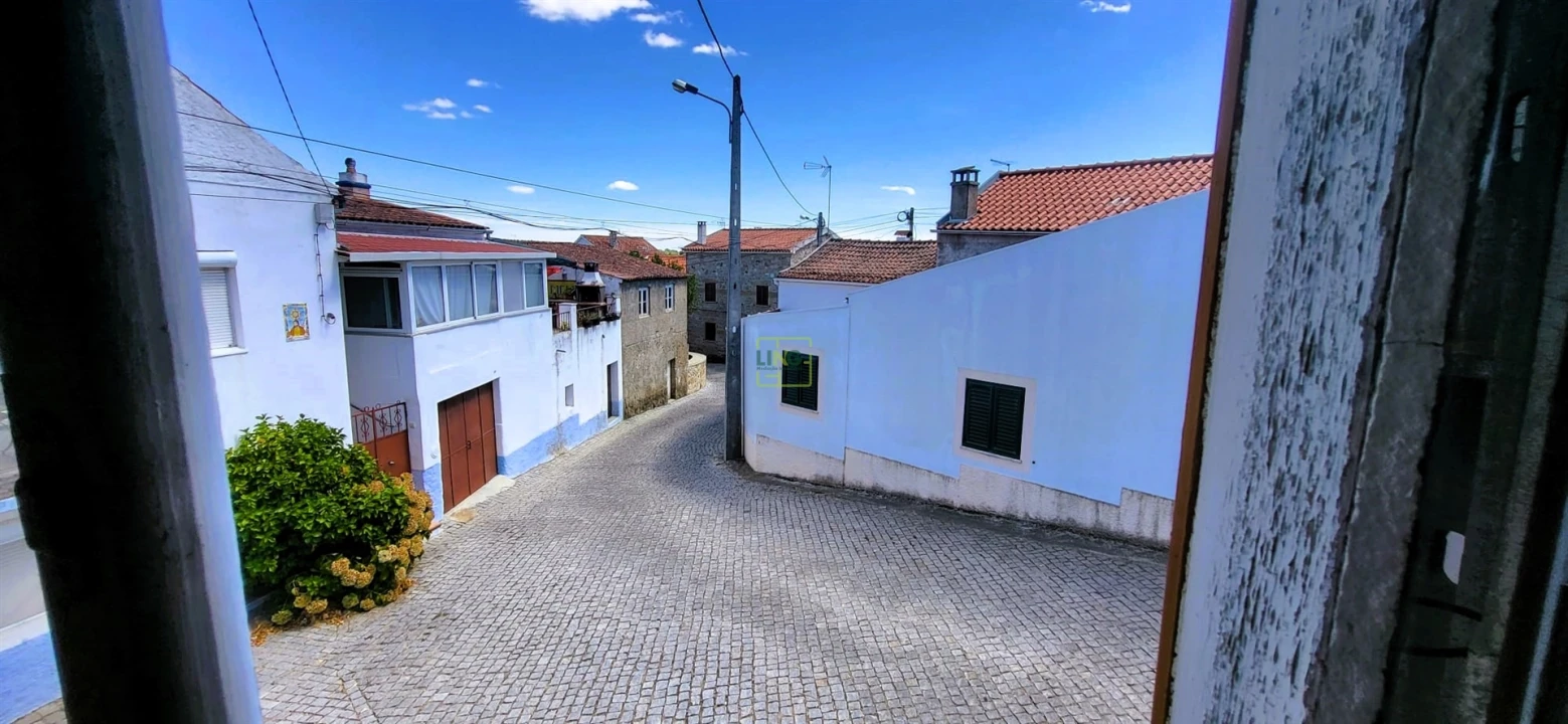 Moradia T3 para Venda em Tinalhas Foto 4