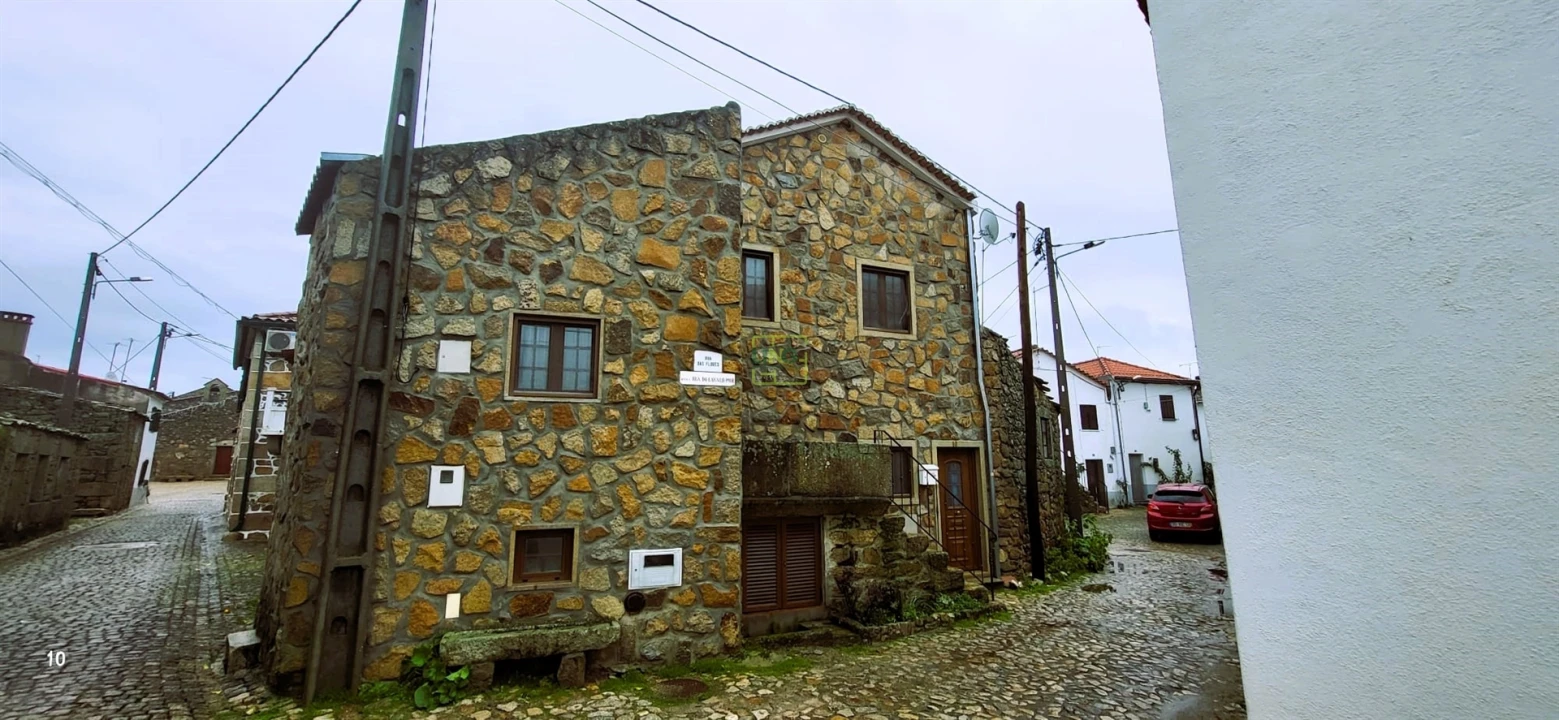 Moradia T3 para Venda em Medelim Foto 1