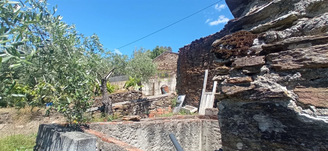 Moradia T0 para Venda em Aranhas Foto 16