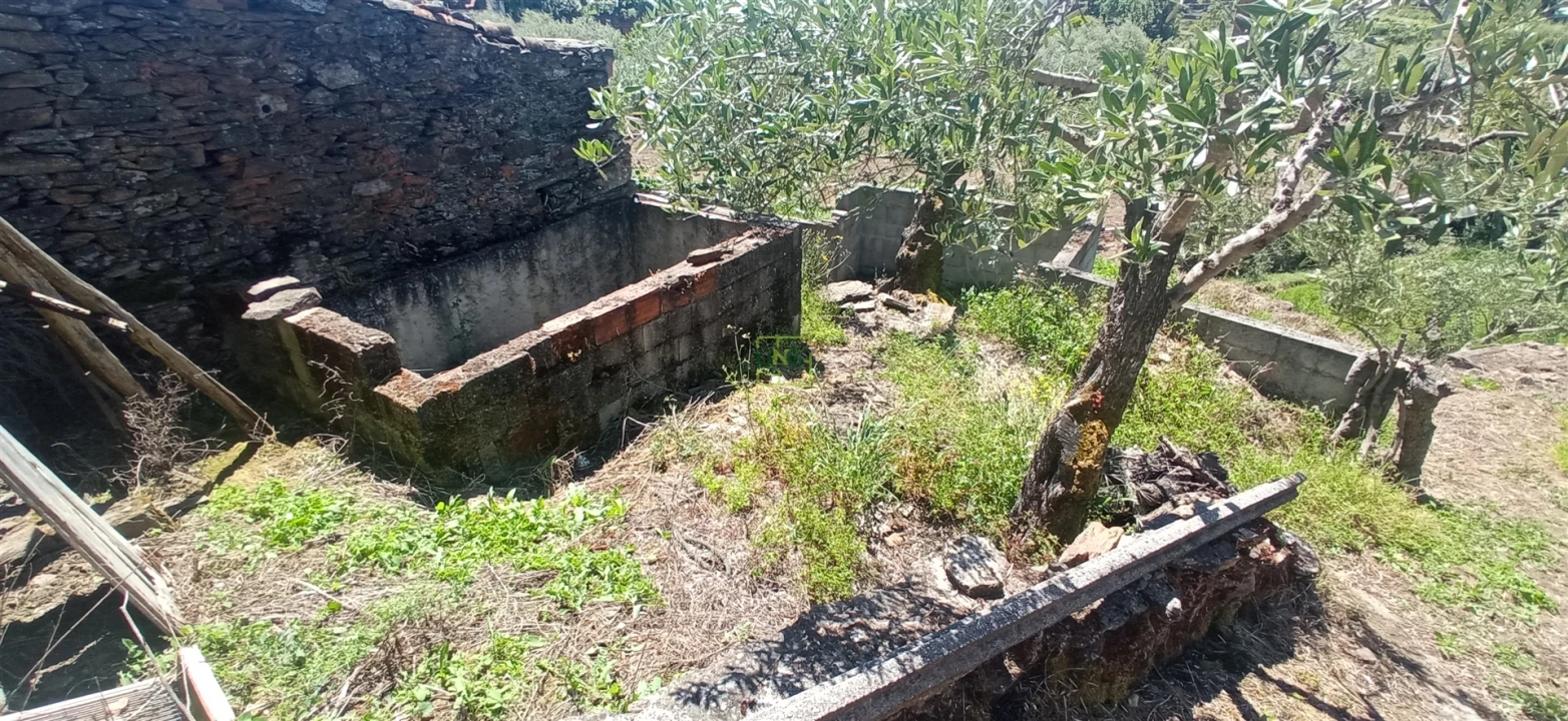 Moradia T0 para Venda em Aranhas Foto 13